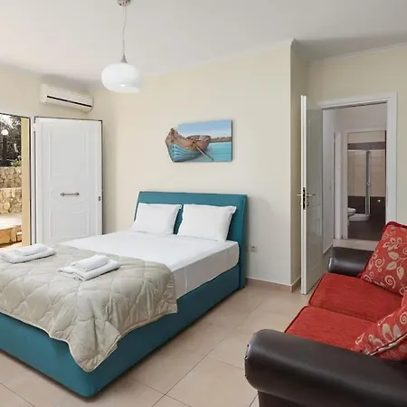 Ionian Blue * Perama (Corfu)