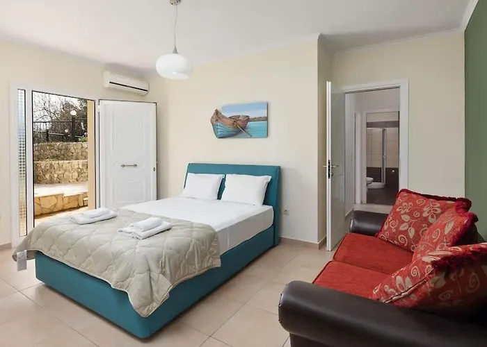 Ionian Blue * Perama (Corfu)